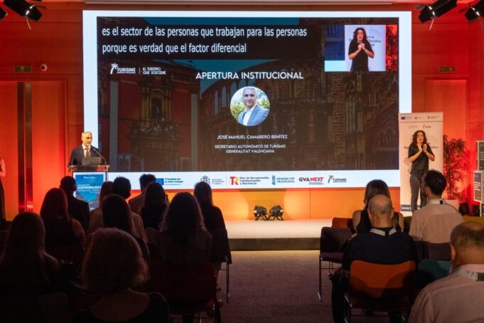El Turismo como Pilar Fundamental de la Economía Valenciana, según el Secretario Autonómico