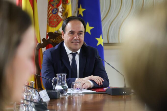 El presidente de la Generalitat cumple el 63% de sus compromisos en seis meses de gestión