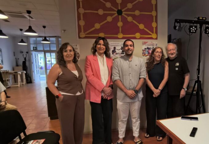 La Generalitat Valora el Papel del Centre Basconavarres ‘Laurak Bat’ en València Como Pilar de la Cultura Regional