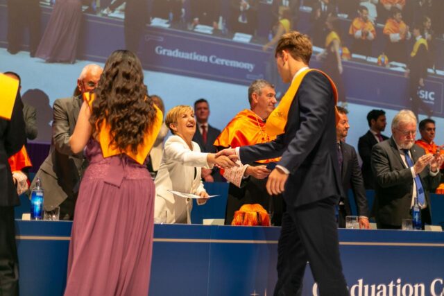 Marian_Cano_impulsa_a_graduados_a_liderar_la_transformacion_empresarial.jpg