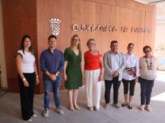 Reunión entre la delegada del Consell en Alicante y la alcaldesa de Finestrat para fortalecer la coordinación institucional