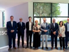 Visita de José Díez y Marián Cano a las instalaciones de Ubesol en Atzeneta d’Albaida