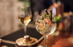 Tradición e innovación impulsan el crecimiento de la ginebra en España