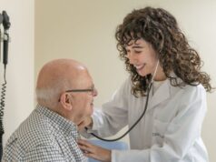 Los expertos reclaman reforzar la atención geriátrica ante el aumento de la población mayor