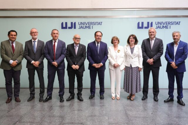 El_President_Perez_Llorca_resalta_la_importancia_de_la_excelencia_academica_en_la_toma_de_posesion_del_nuevo_Rector_de_la_Universitat_Jaume_I.jpg