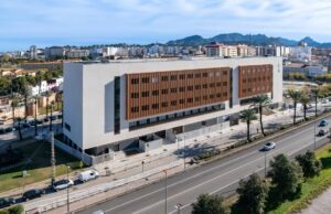 El nuevo Palacio de Justicia de Alzira inicia su actividad tras concluir el traslado judicial