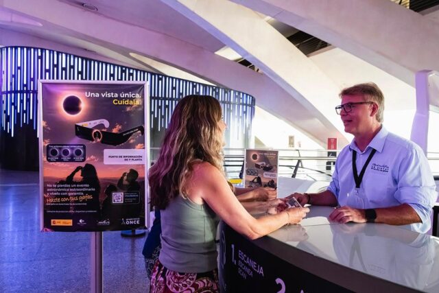 La_Ciutat_de_les_Arts_i_les_Ciencies_invita_a_participar_en_el_concurso_de_astrofotografia_AstroCiutat_ante_el_inminente_eclipse_solar.jpg