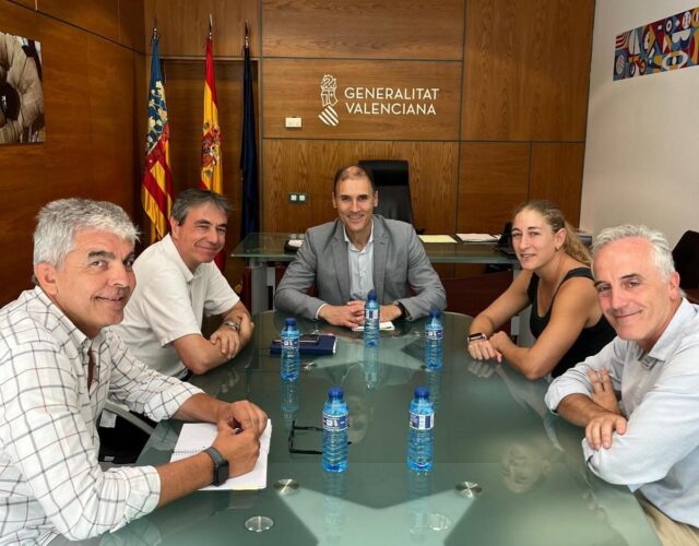 La_Generalitat_Fortalece_la_Colaboracion_con_la_Universitat_de_Valencia_para_Impulsar_la_Innovacion_en_el_Deporte.jpg