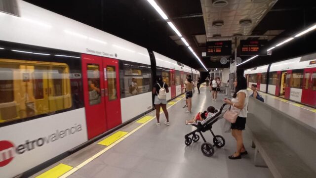 Metrovalencia_implementara_horario_de_verano_en_agosto_para_ajustar_su_servicio_a_la_menor_demanda.jpg