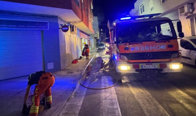 Un vecino de Alberic pierde la vida en un incendio de madrugada
