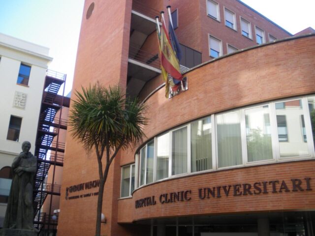 Creacion_de_19_nuevas_plazas_en_el_Hospital_Clinico_para_garantizar_la_estabilidad_del_personal_sanitario.jpg