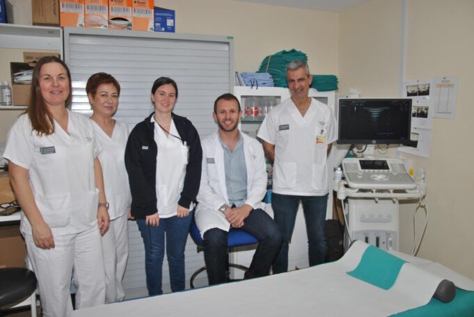 El Hospital General de Castellón introduce una técnica innovadora para tratar nódulos benignos de tiroides sin cirugía