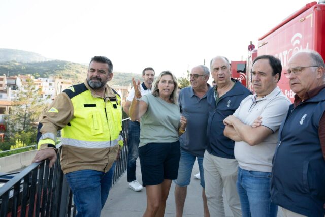 El_President_Perez_Llorca_participa_en_la_coordinacion_de_la_extincion_de_incendios_en_la_Comunidad_Valenciana.jpg