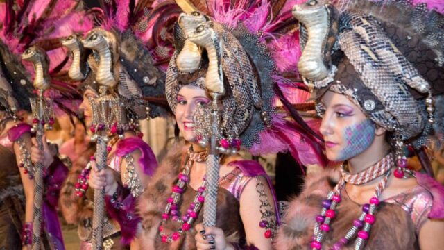 La_Generalitat_declara_las_fiestas_de_Moros_y_Cristianos_de_Almoradi_y_Albatera_como_de_‘Interes_Turistico_Provincial.jpg