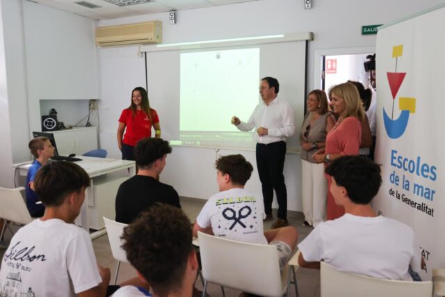Las_ayudas_de_la_Generalitat_Valenciana_respaldan_a_120.000_jovenes_anualmente.jpg