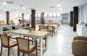 Un trabajador detenido y otra empleada investigada por la muerte de un usuario en Tomares