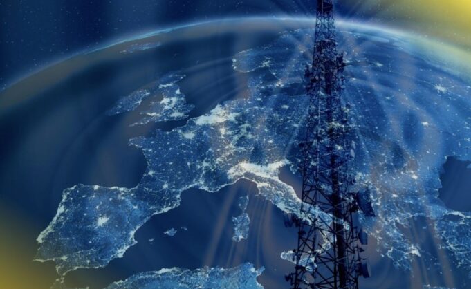 Europa debe impulsar grandes operadores de telecomunicaciones para competir a escala global