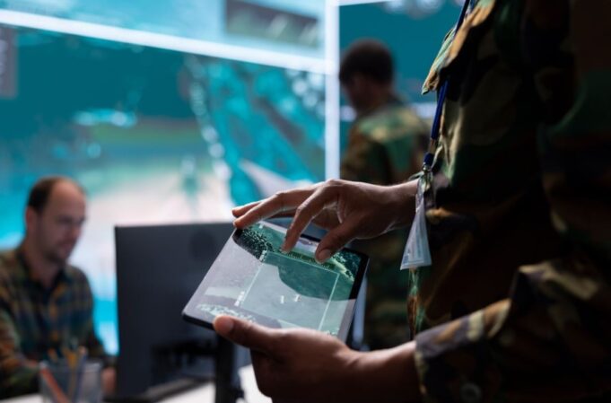 Defensa, seguridad, aeronáutica y espacio reducen el déficit comercial español un 12%