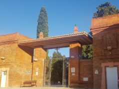 Una mujer aparece apuñalada junto al cementerio de Carcaixent: todo lo que se sabe