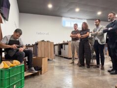 El director general de Turismo destaca la importancia del Museo del Calzado Segarra en la Vall d’Uixó