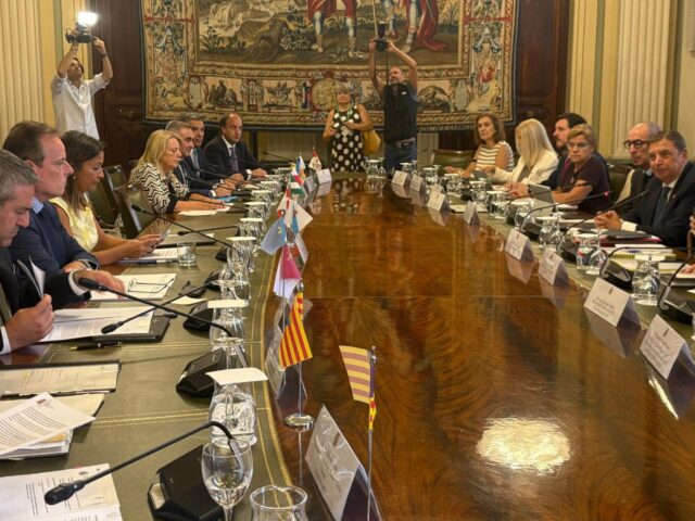 La_Comunitat_Valenciana_y_Andalucia_exigen_al_Gobierno_activar_clausulas_de_salvaguarda_para_proteger_el_sector_arrocero.jpg