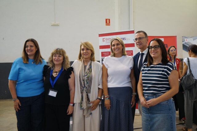 La_Generalitat_impulsa_el_empleo_de_proximidad_con_la_inauguracion_de_la_feria_Plana_Alta_Emplea.jpg