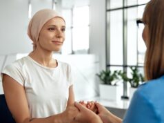 La fisioterapia oncológica comienza desde el diagnóstico para reducir las secuelas del cáncer