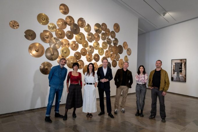 El Centre del Carme inaugura la exposición ‘Todo lo sólido se desvanece en el aire’ que reflexiona sobre la cultura etérea