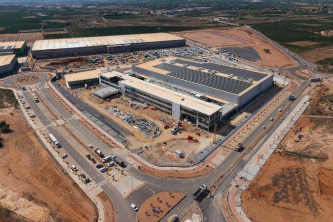 El Consell aprueba una subvención de 4 millones de euros para Edwards Lifesciences en Moncada