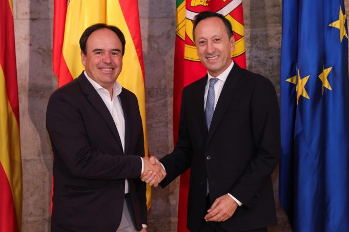 Juanfran Pérez Llorca se reúne con el embajador de Portugal para fortalecer la colaboración en la UE