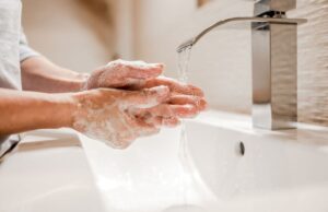 La higiene de manos permite proteger a los pacientes y mejorar la atención sanitaria