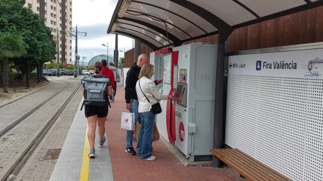 Metrovalencia_implementa_servicios_especiales_del_15_al_18_de_octubre_para_Fira_Valencia_en_el_marco_de_Hyrox_y_Run_Cancer.jpg